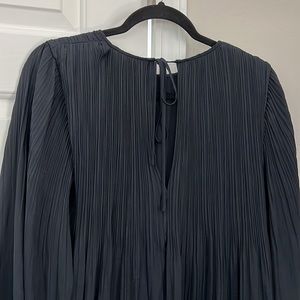 Elizabeth and James Navy Ribbed Top